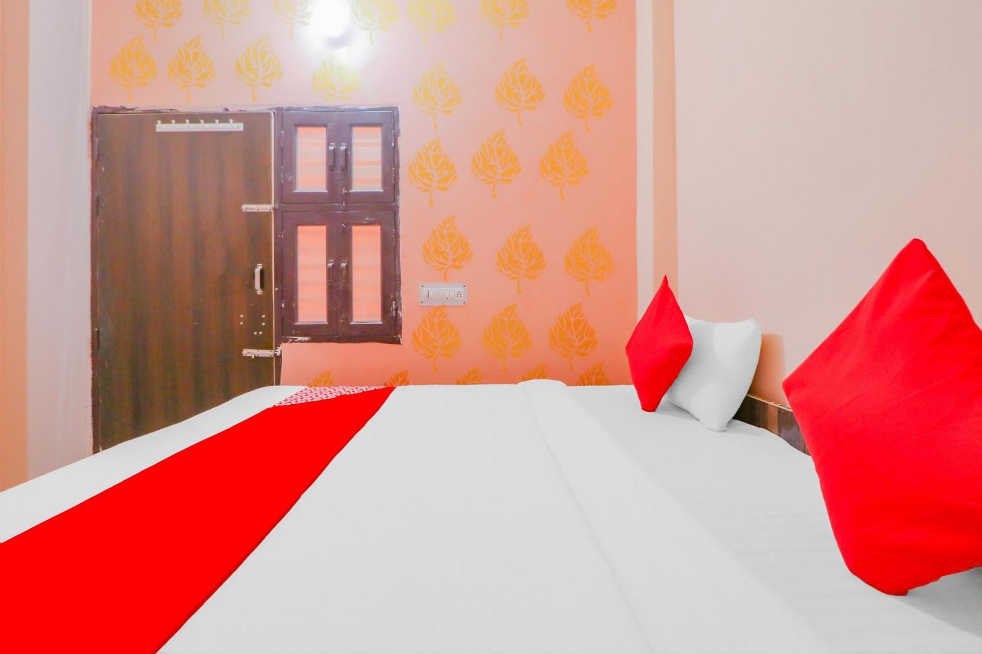 Hotel O Bhardwaj Guest House Garhi Harsaru Экстерьер фото