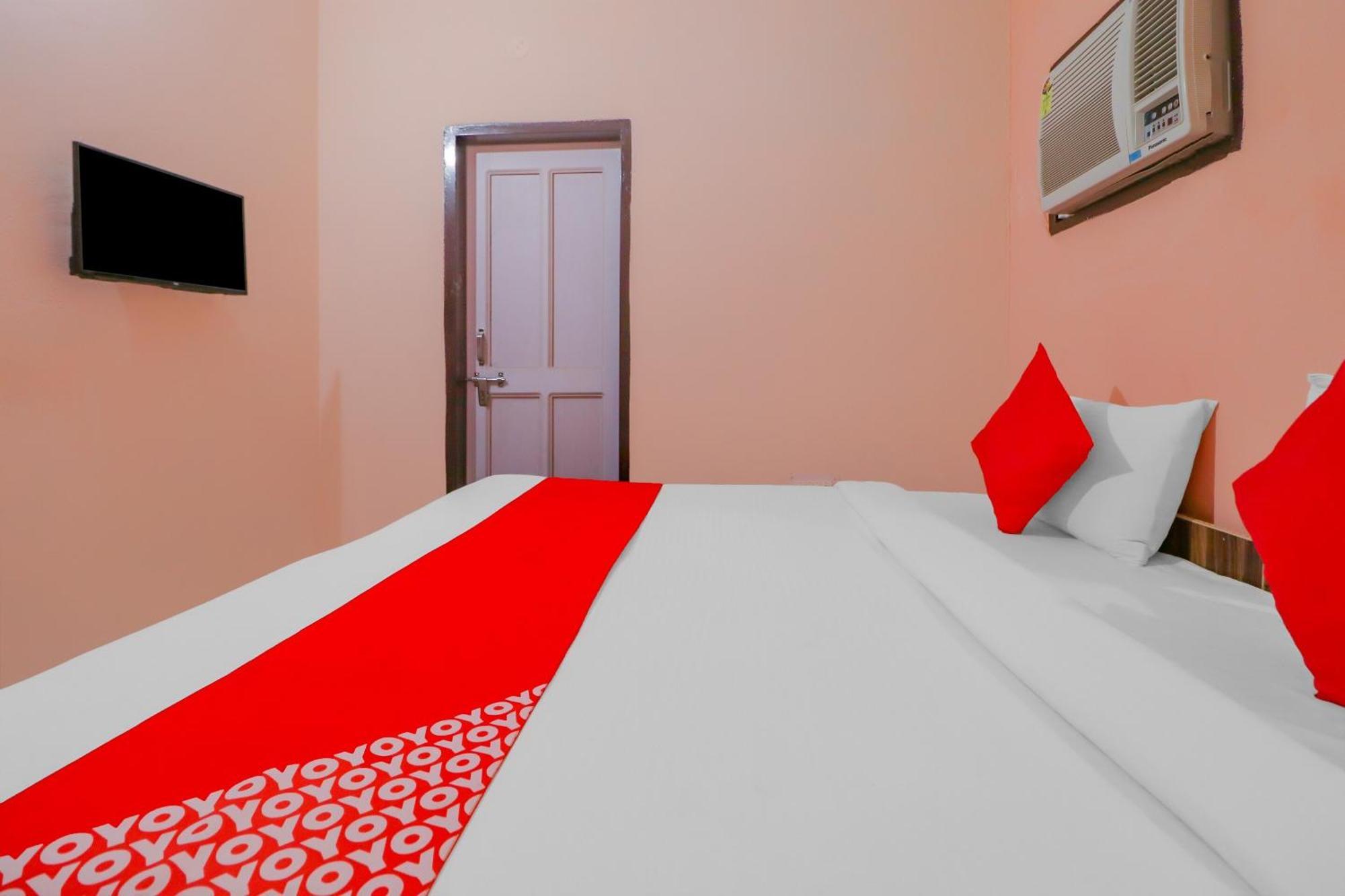 Hotel O Bhardwaj Guest House Garhi Harsaru Экстерьер фото