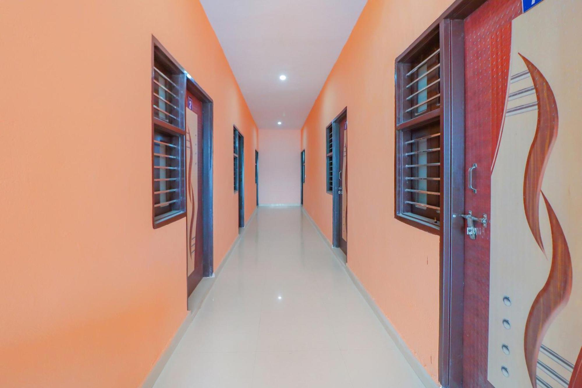 Hotel O Bhardwaj Guest House Garhi Harsaru Экстерьер фото