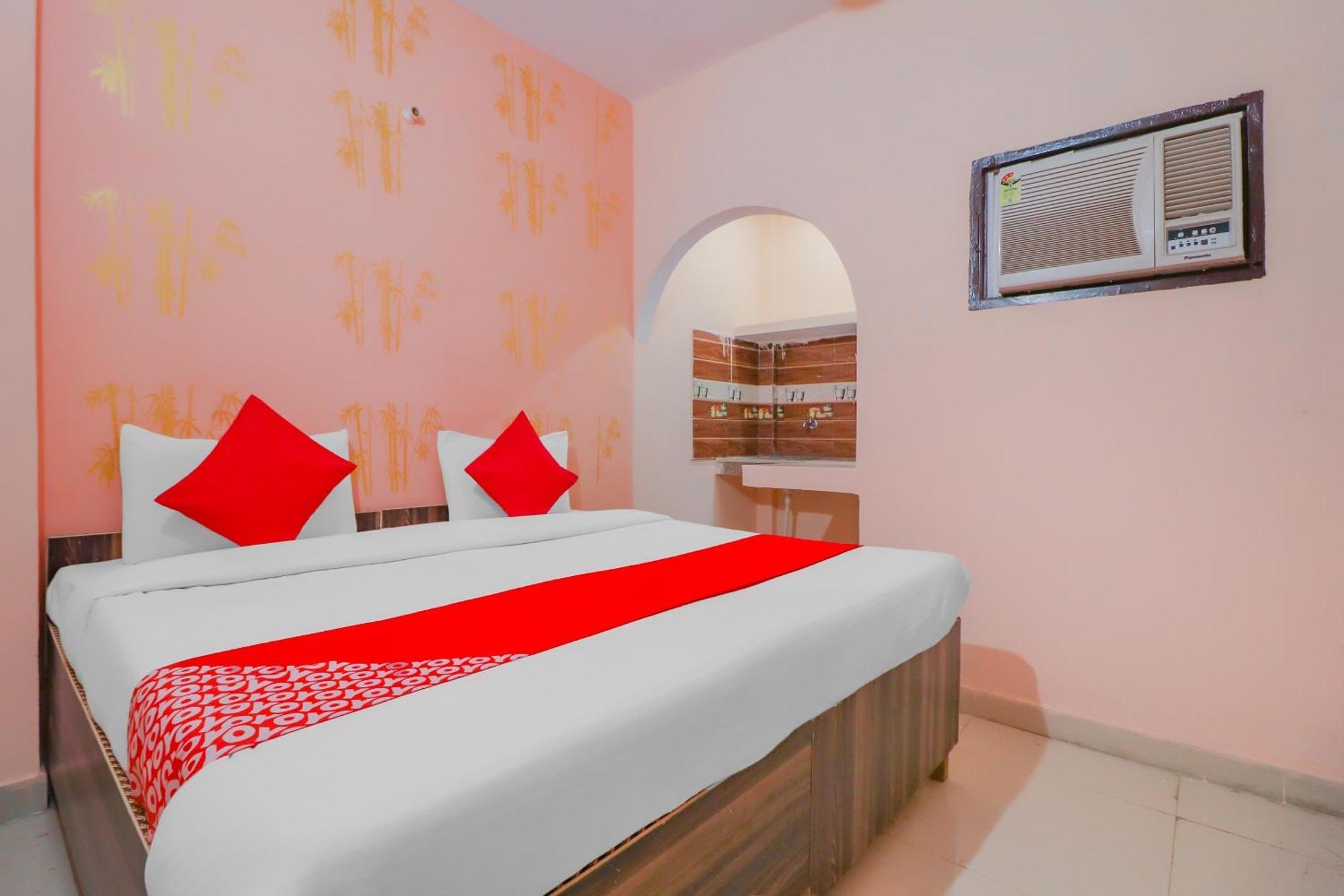 Hotel O Bhardwaj Guest House Garhi Harsaru Экстерьер фото