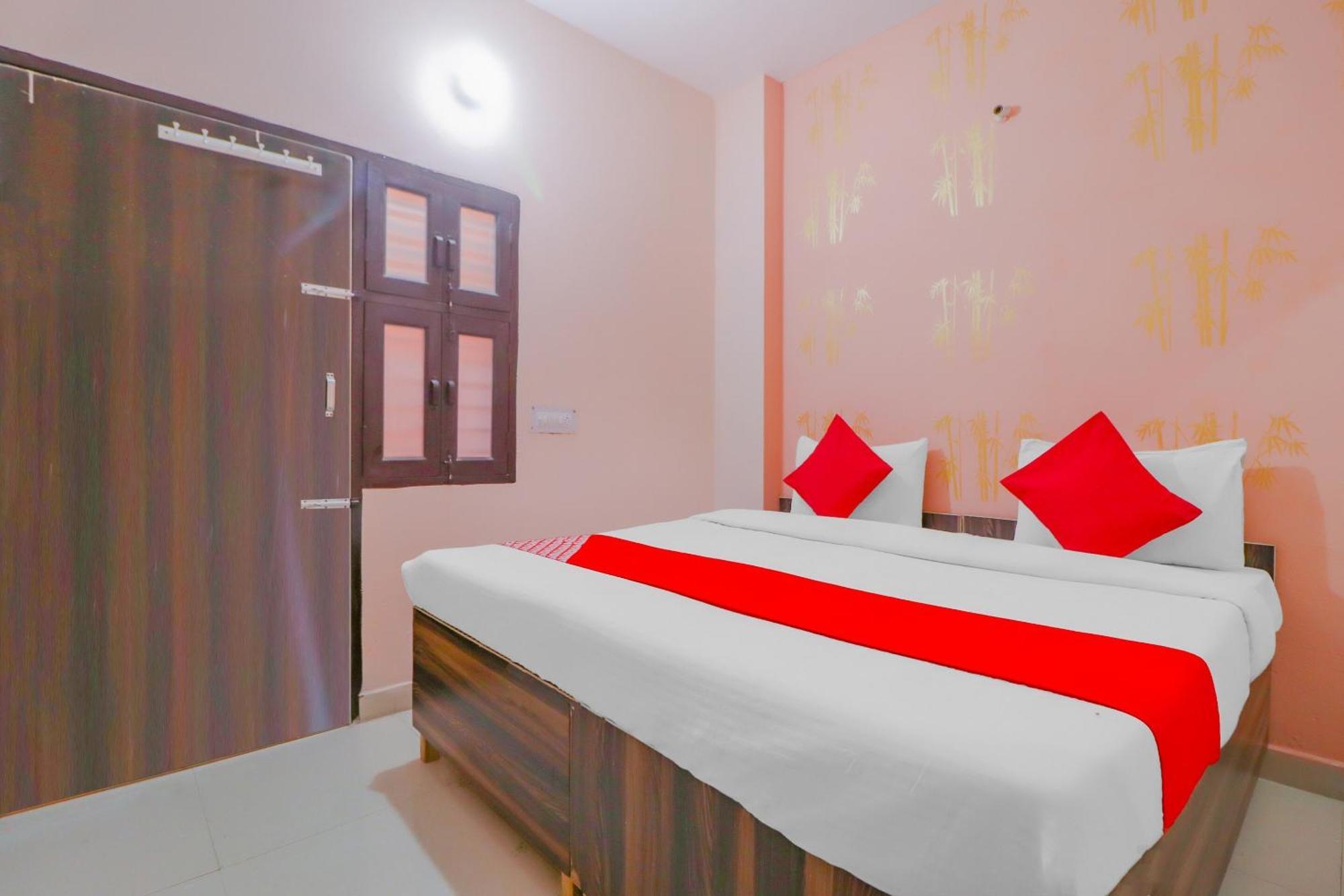 Hotel O Bhardwaj Guest House Garhi Harsaru Экстерьер фото